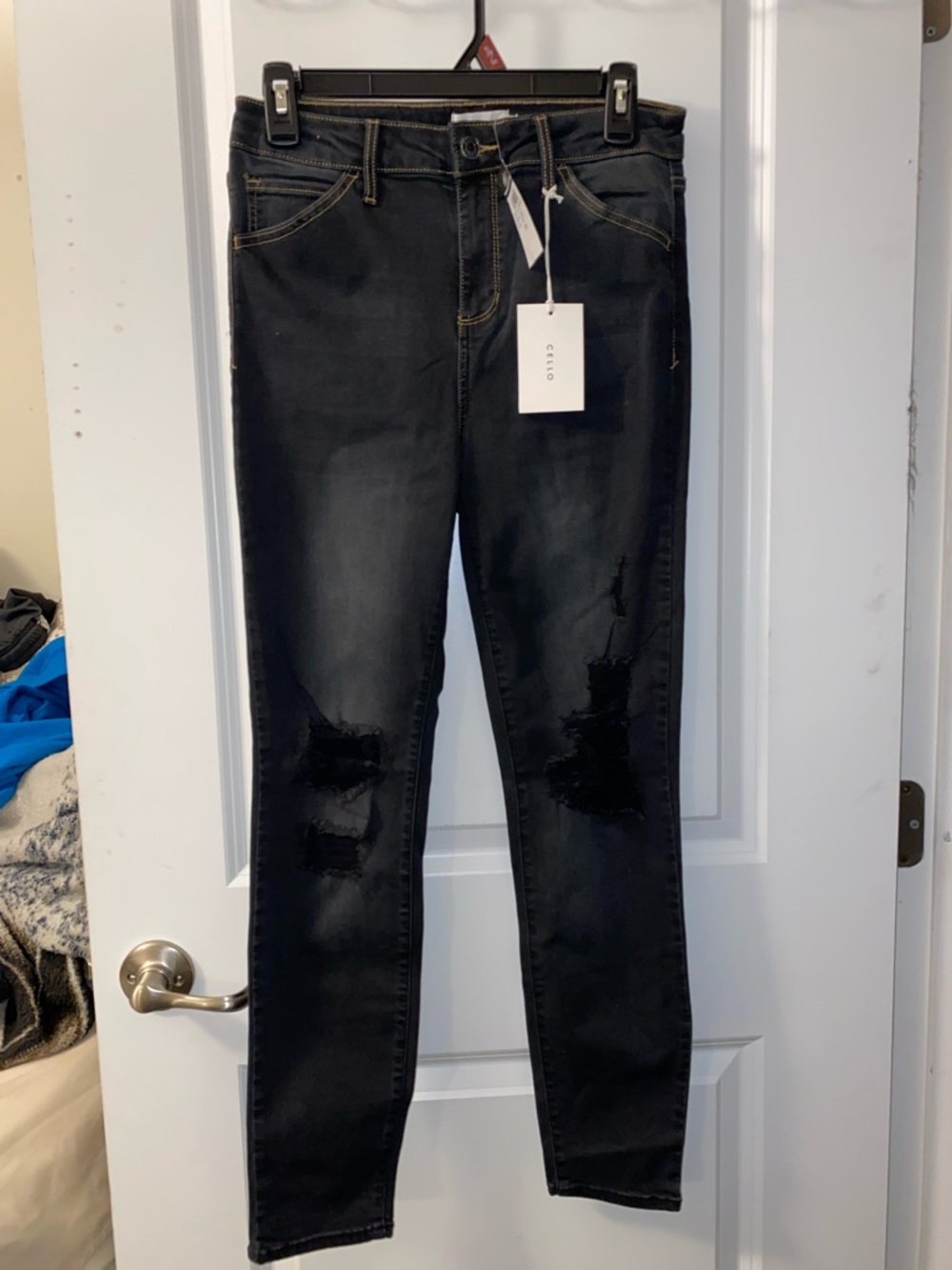 NWT Cello High Rise Distressed Skinny Jeans - Dark Wash